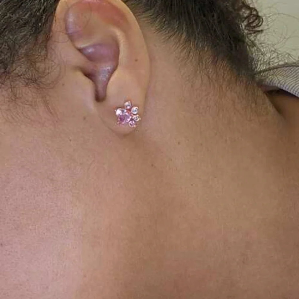 🐾 Paw Print Earrings 🐾 - Picture 5 of 5